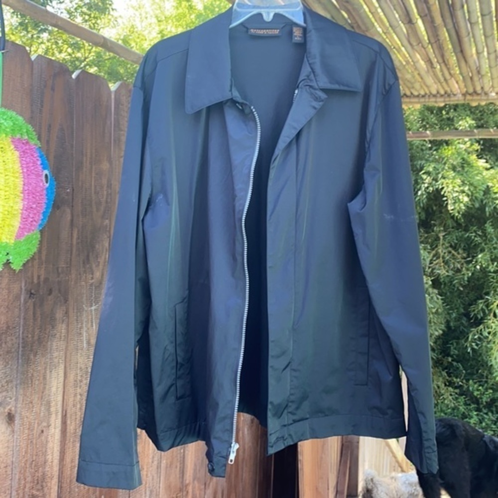 Light weight jacket - Picture 2 of 15